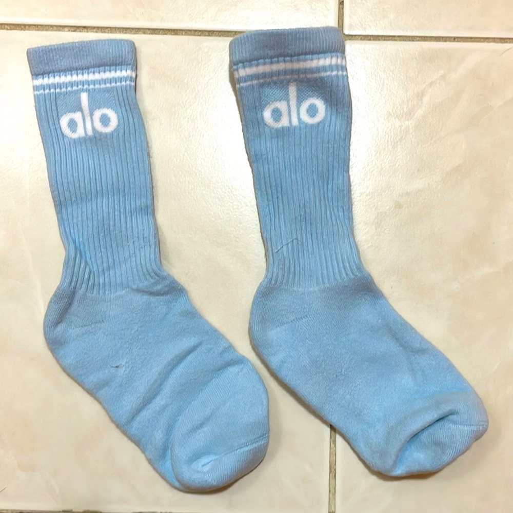 Alo yoga socks size small